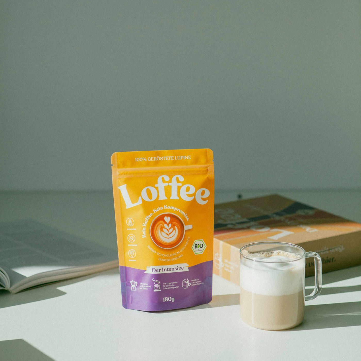 Lupinenkaffee von Loffee und Kaffeetasse